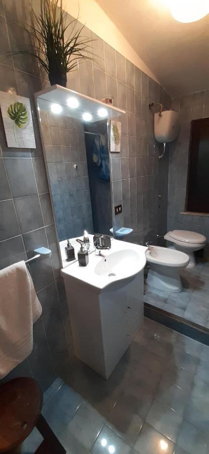 Villa Sweethouse Pula Porto Columbu - Perd'E Sali Esterno foto