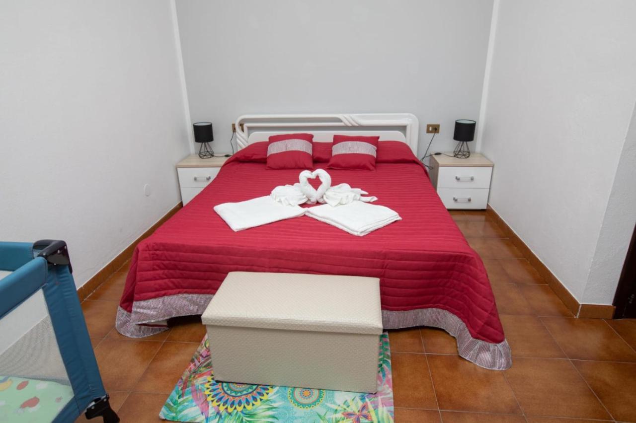 Villa Sweethouse Pula Porto Columbu - Perd'E Sali Esterno foto