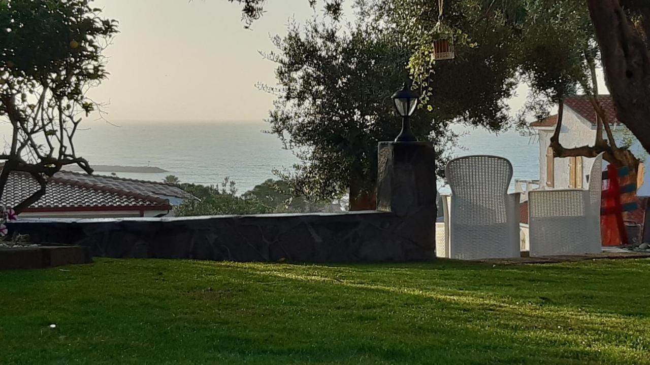 Villa Sweethouse Pula Porto Columbu - Perd'E Sali Esterno foto