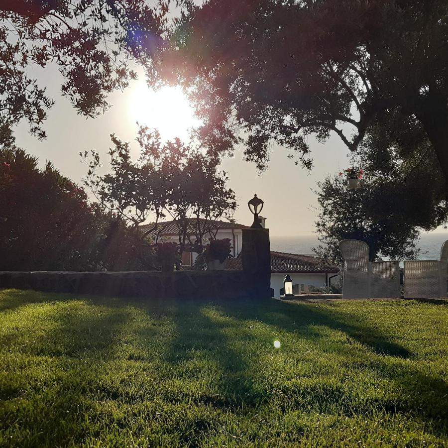Villa Sweethouse Pula Porto Columbu - Perd'E Sali Esterno foto
