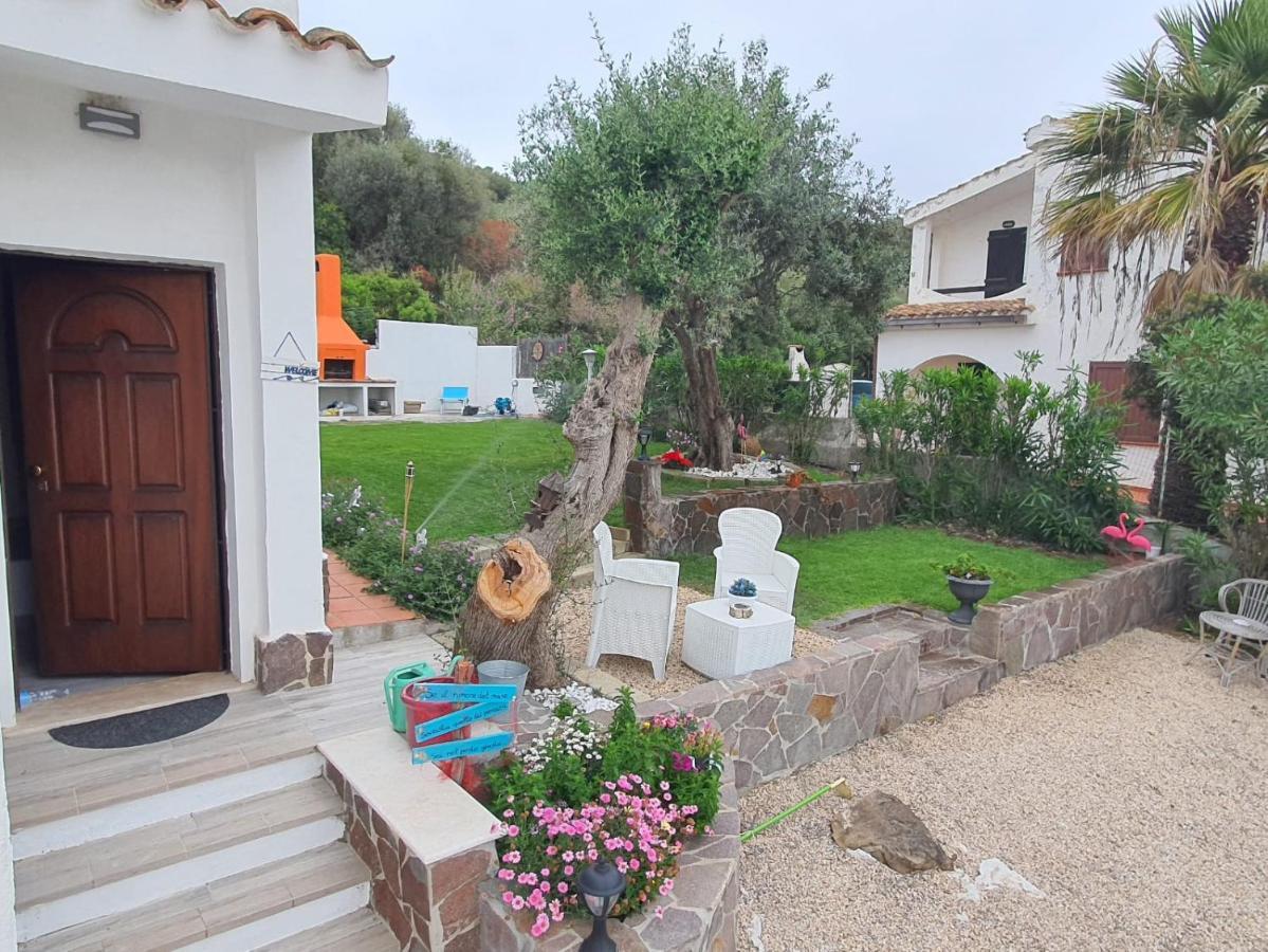 Villa Sweethouse Pula Porto Columbu - Perd'E Sali Esterno foto