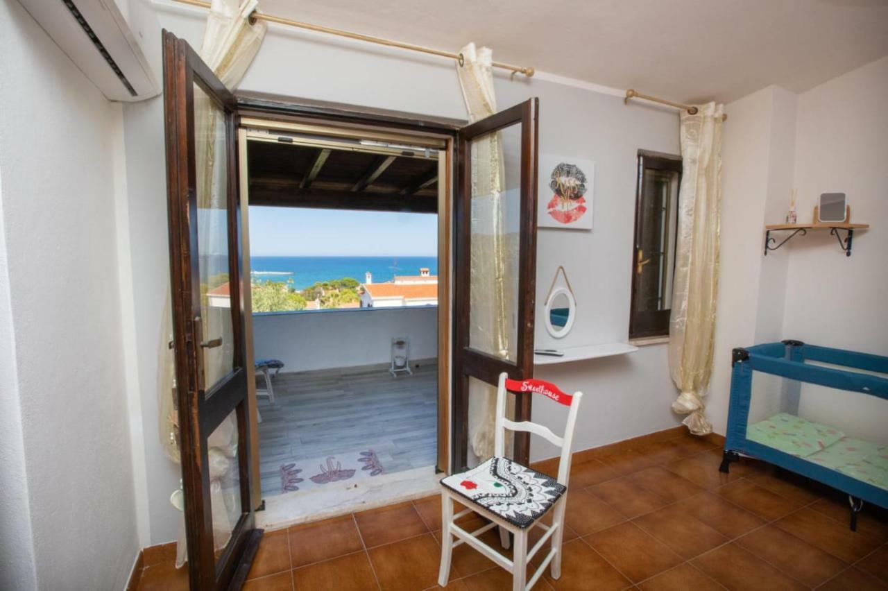 Villa Sweethouse Pula Porto Columbu - Perd'E Sali Esterno foto