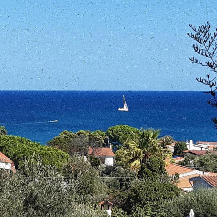 Villa Sweethouse Pula Porto Columbu - Perd'E Sali Esterno foto
