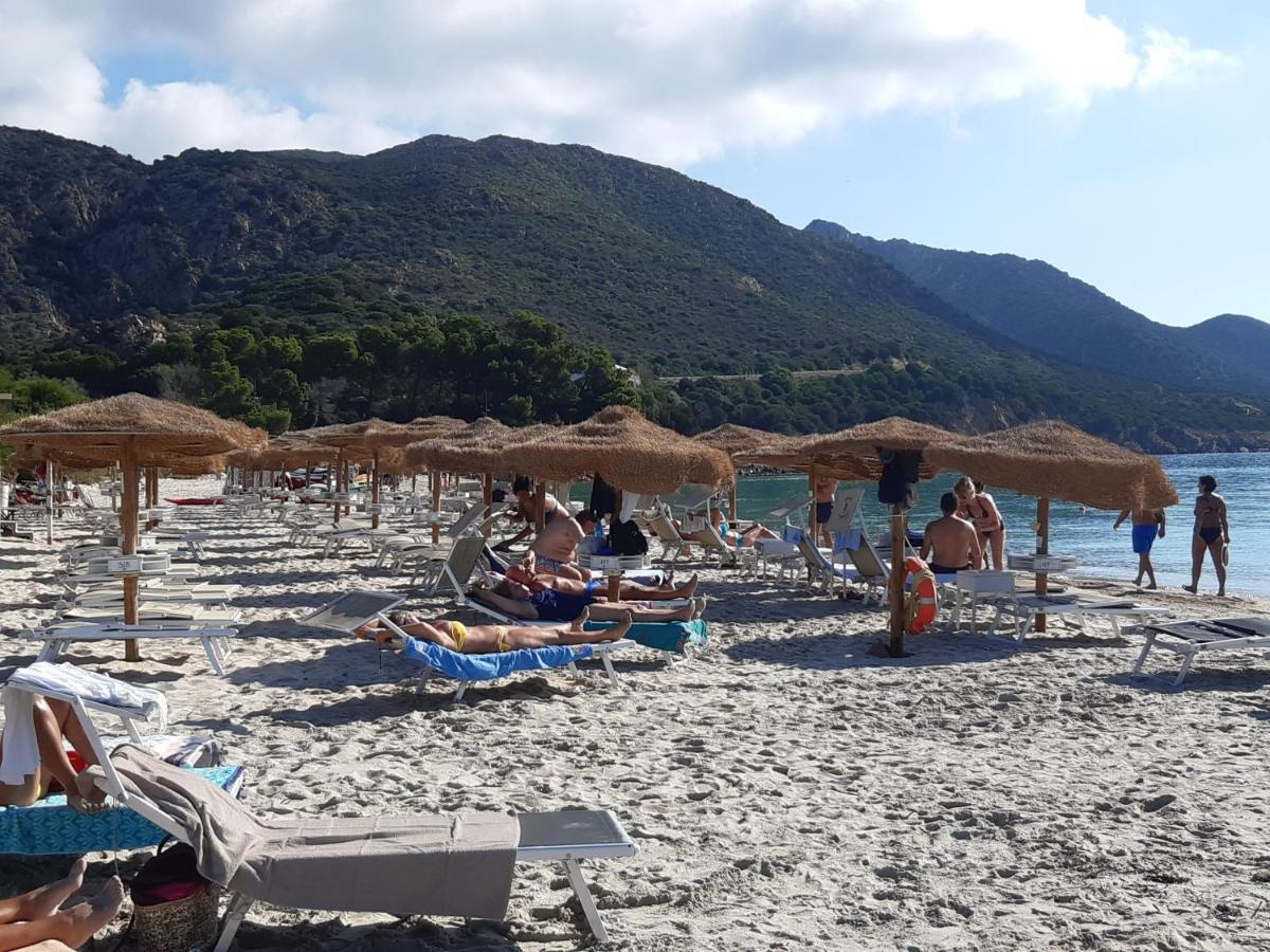 Villa Sweethouse Pula Porto Columbu - Perd'E Sali Esterno foto
