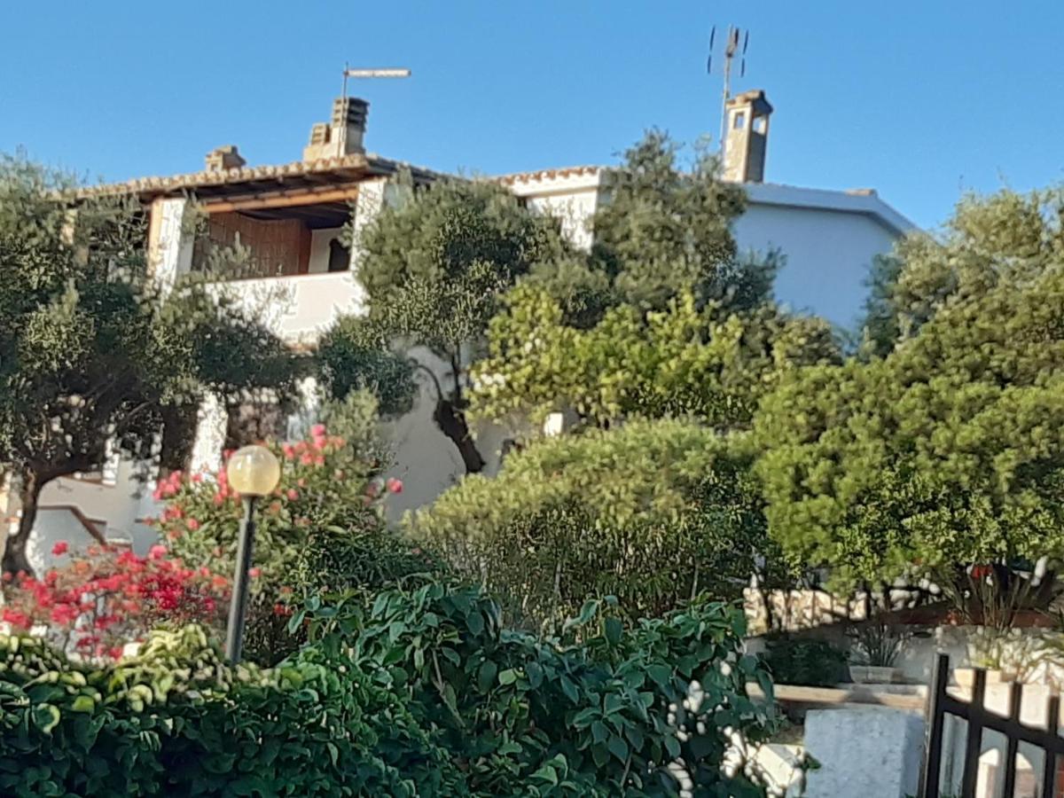 Villa Sweethouse Pula Porto Columbu - Perd'E Sali Esterno foto